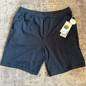 NWT Vuori Men’s Coronado Shorts 8” - Size XL